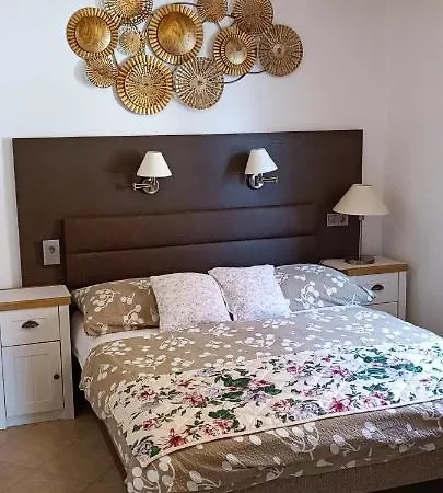 Apartment Rozsa Apartman