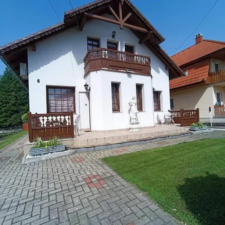 Apartment Rozsa Apartman Zalakaros