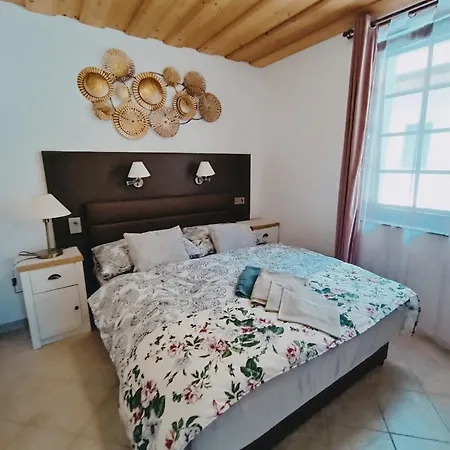 Rozsa Apartman *